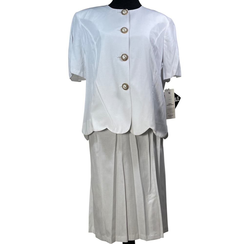 Pablo Collection White 2pc Skirt Set Scalloped Pearl Button Blazer Size 18 VTG